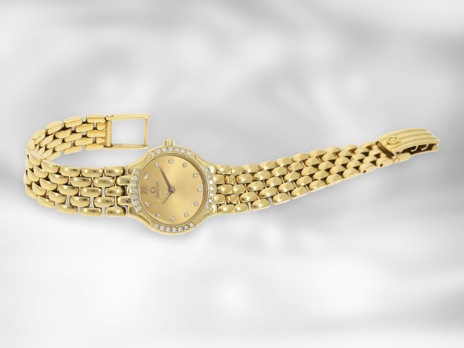 Armbanduhr: goldene vintage Damenuhr mit Brillantbesatz, "Omega De Ville", 18K Gold Ca. Ø23mm, ca. - Bild 2 aus 2