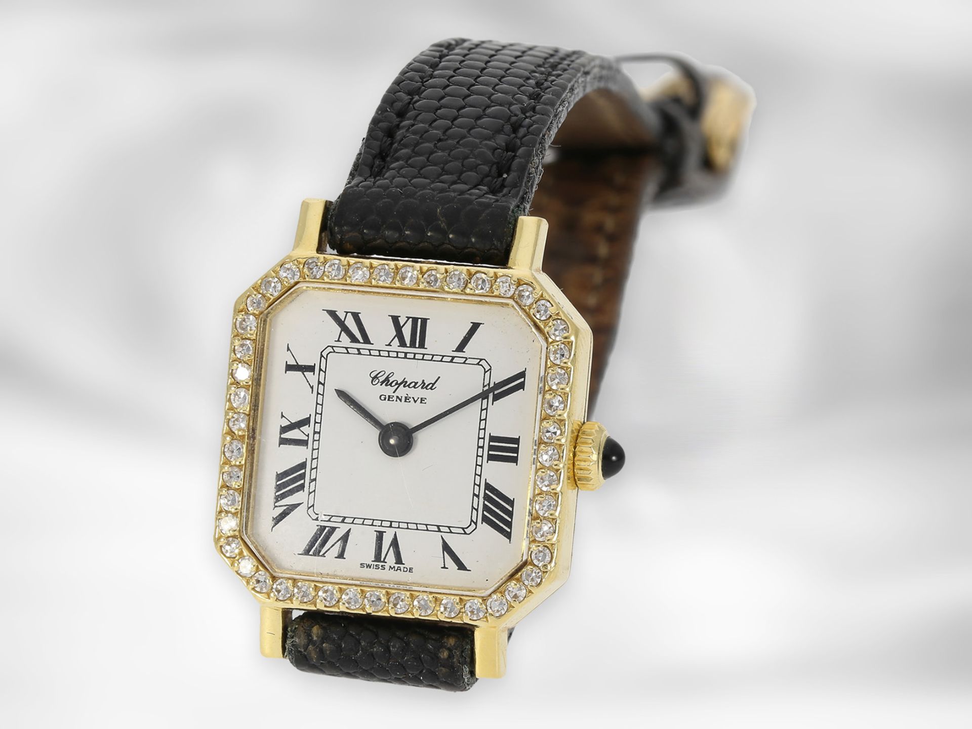 Armbanduhr: Chopard, vintage Schmuckuhr mit Diamantbesatz, 18K Gold Ca. 20 x 20mm, 18K Gelbgold, - Bild 2 aus 2