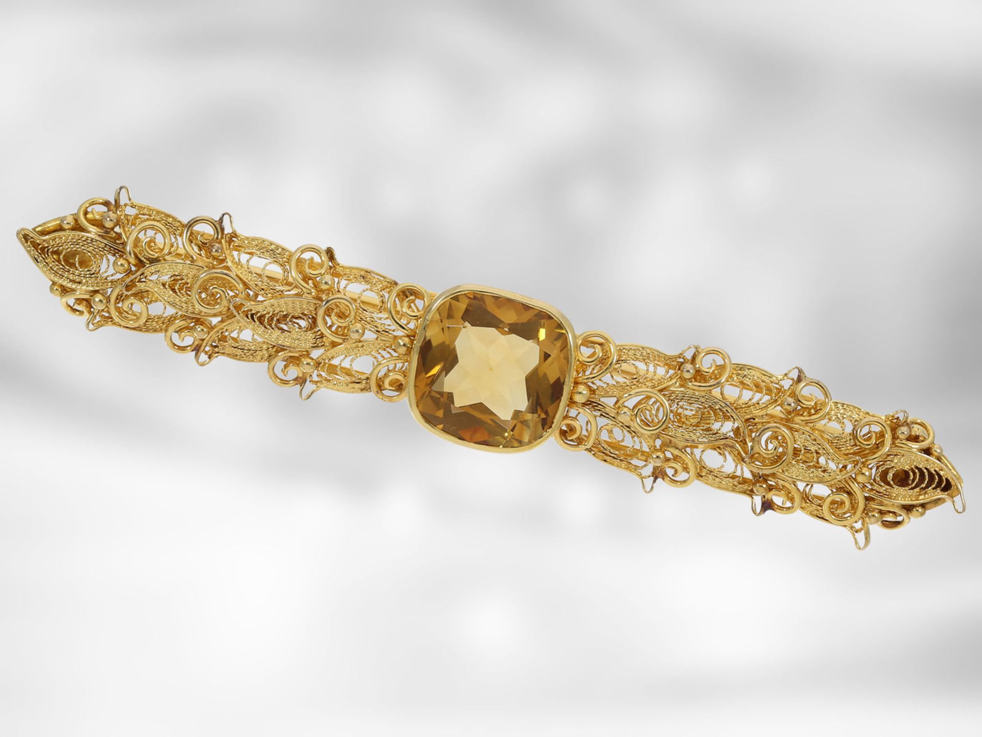 Brosche/Nadel: filigran gearbeitete Citrinbrosche in antikem Stil, ca. 3,47ct, 14K Gold, Handarbe