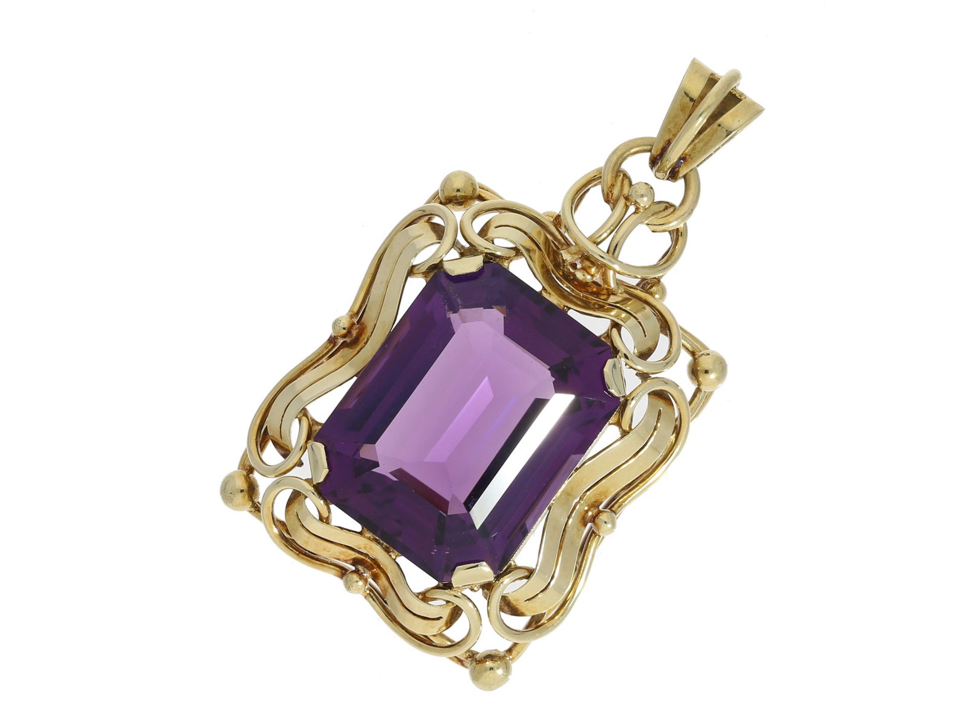 Anhänger: äußerst dekorativer vintage Goldschmiedeanhänger mit großem Amethyst von ca. 22ct,