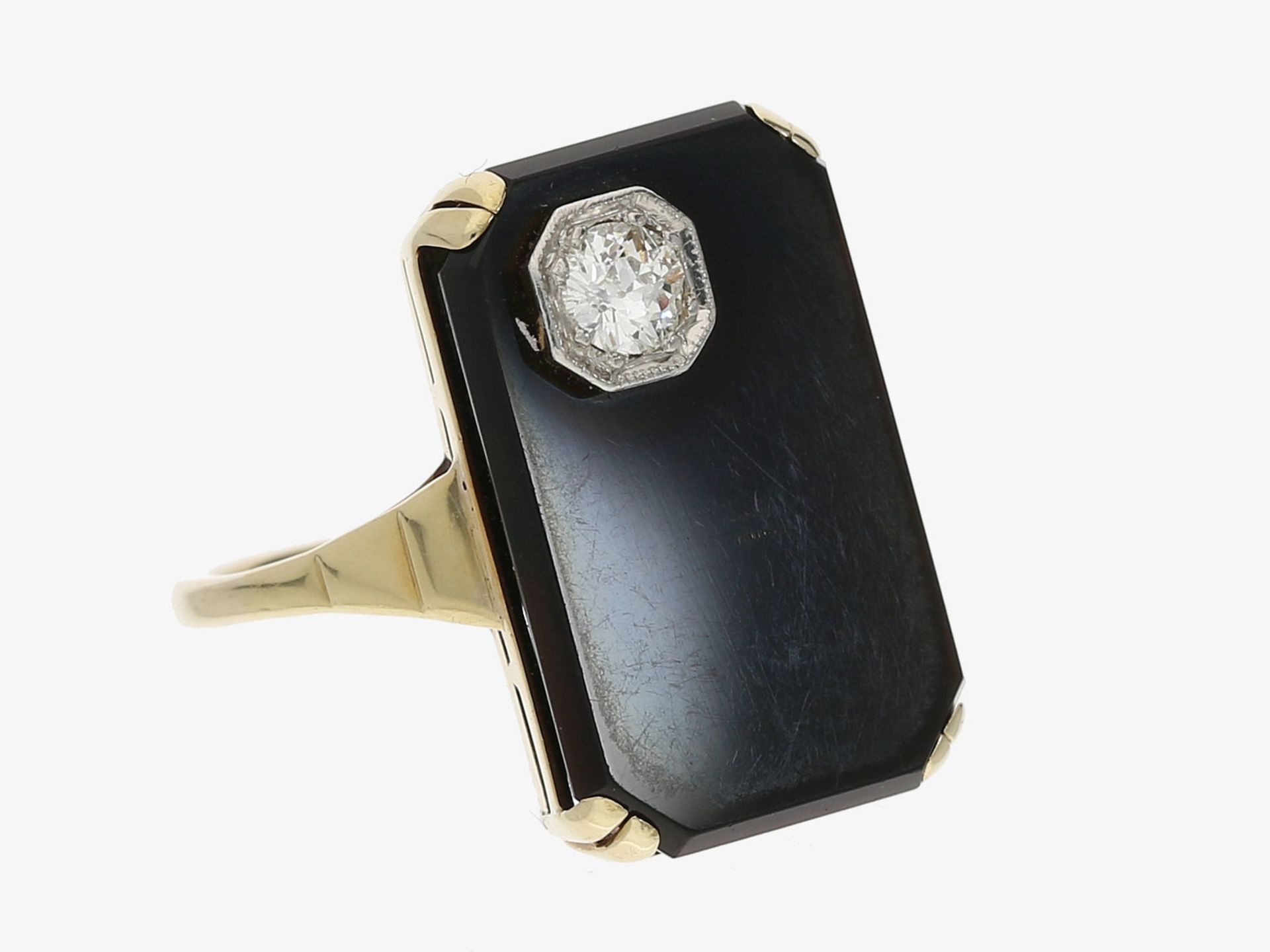 Ring: sehr schöner Art déco Onyx-Ring mit einem Altschliff-Diamanten