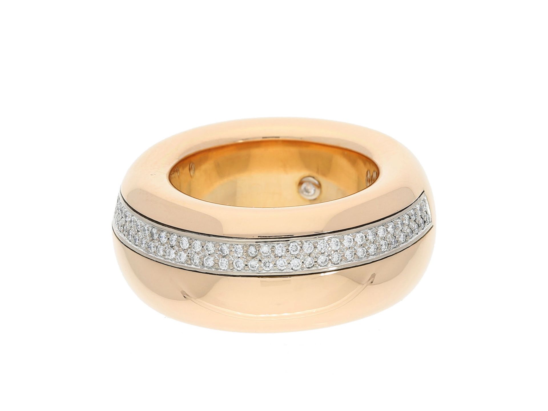 Ring: attraktiver, äußerst massiver moderner Roségoldring mit Brillantbesatz, insgesamt ca. 0,