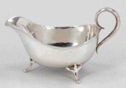 Sauciere /Gravy Boat900er Silber. Punzen: Herst.-Marke. 900. 11,2 x 18,5 x 9 cm. Gew.: 328 g.- - -