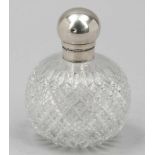 FlakonLondon/England, um 1894/95. 925er Silber. Glas. Punzen: Herst.-Marke, Stadt- und