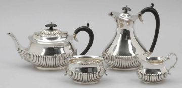 4tlg. Kaffee- und Teeservice im Queen-Anna-StilAlexander Clark/Birmingham/England, 925er Silber.