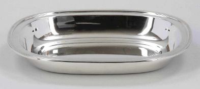 Brotschale / Bowl925er Silber. Punzen: Herst.-Marke, 925. 3,8 x 27,7 x 20,5 cm. Gew.: 510 g.- - -