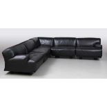 5tlg. Sitzgruppe Finadra 707Cassina/Italien. Entwurf: Magisteretti Vico, um 1975. Leder. 43/73 x 460