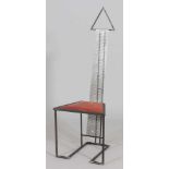 TrapezstuhlAnderl Kammermeier/Berlin. Stahl. Lochblech. Leder. 46/131 x 48 x 47 cm. Best. -