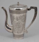 Große Kaffeekanne800er Silber. Punzen: Herst.-Marke, 800, Halbmond/Krone. H. 26,5 cm. Gew.: 982