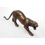 Künstler des 20. Jahrhunderts- Fauchender Panther - Bronze. Goldbraun patiniert. H. 17,5 cm. Auf dem