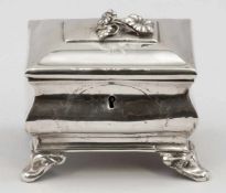 Biedermeier ZuckerdoseBrahmfeld & Gutruf/Hamburg, um 1840. Silber. Punzen: Herst.-Marke,