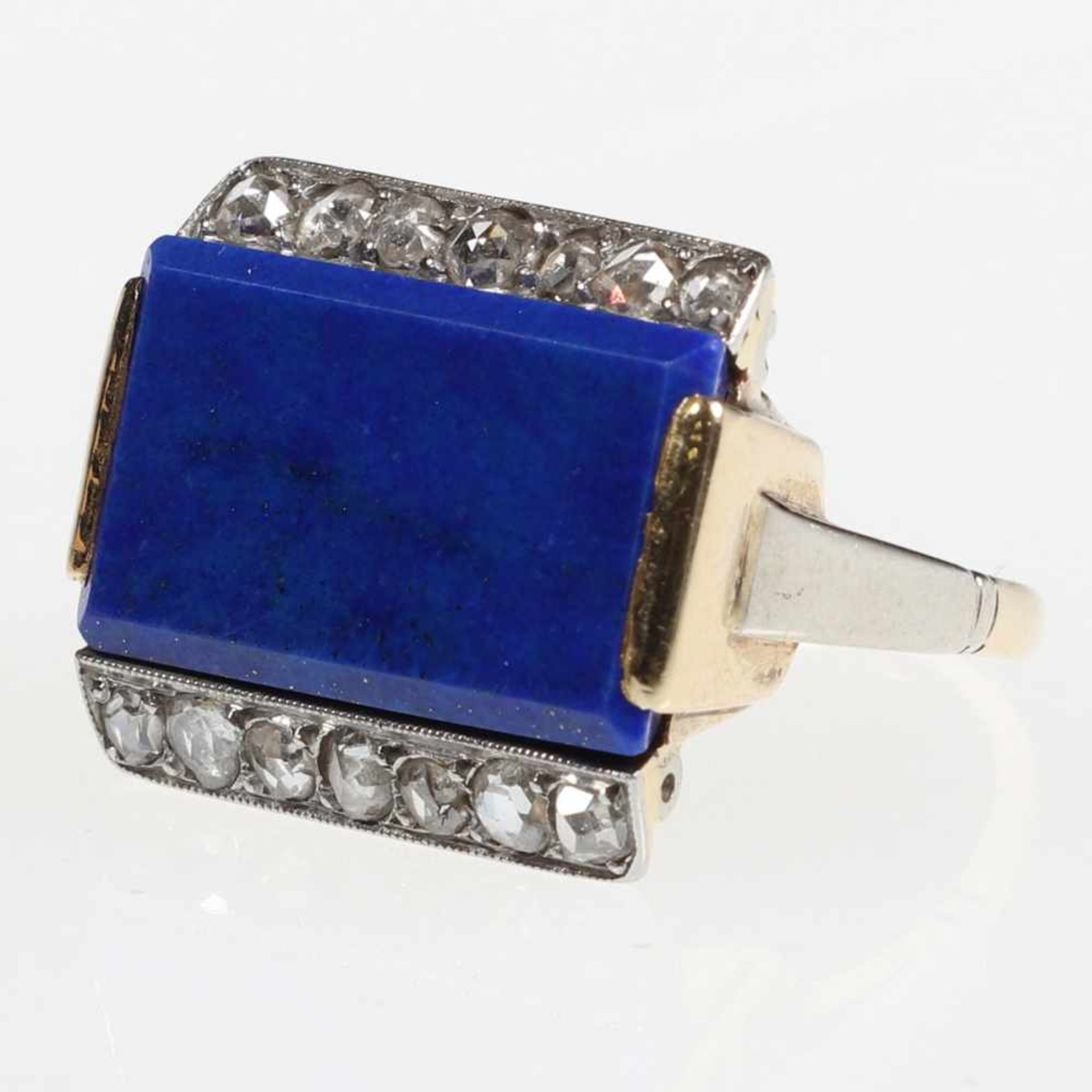 Querliegender Lapislazuli-Ring mit Diamanten - Bild 2 aus 2