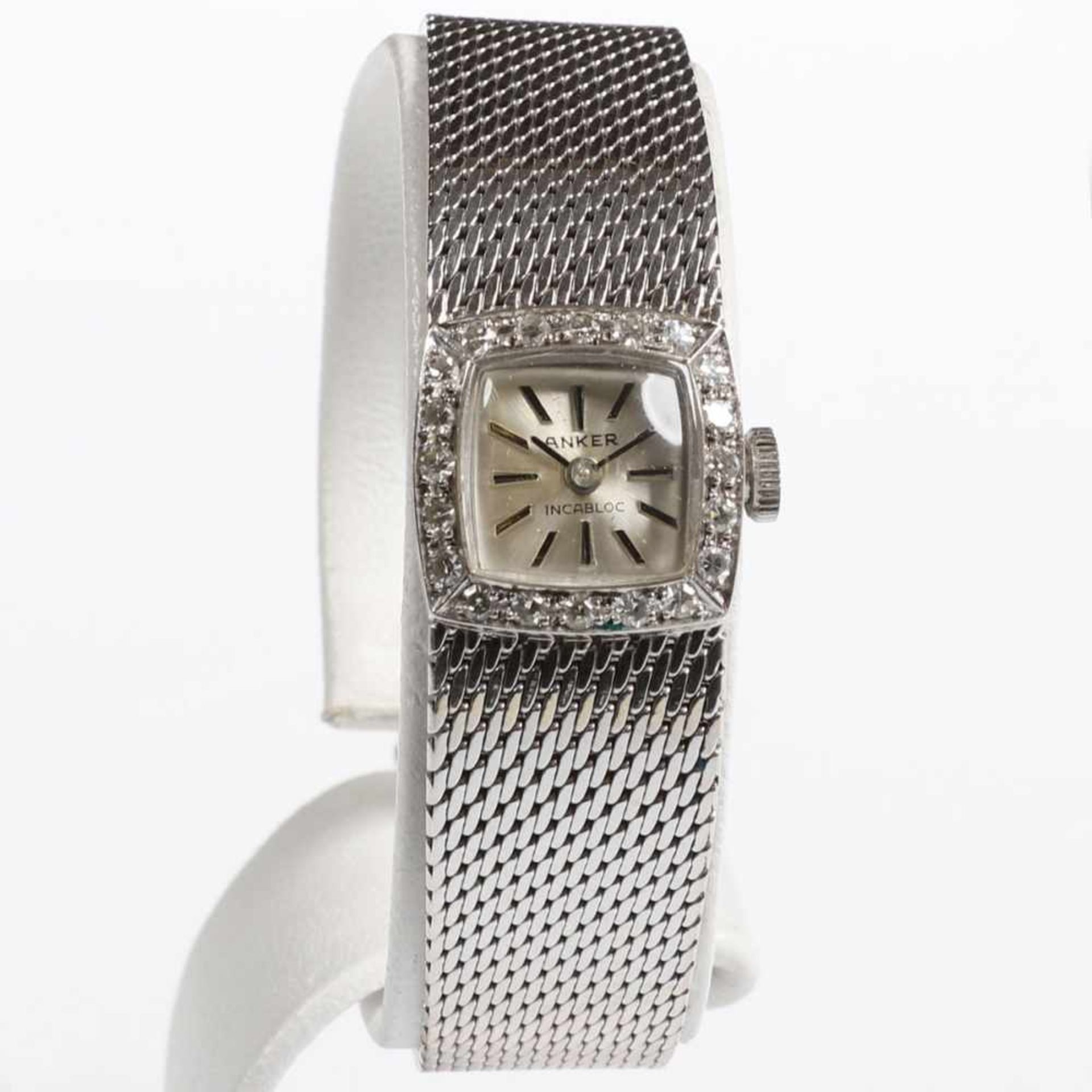 Damenarmbanduhr mit rechteckigem Zifferblatt und Diamantlünette< - Bild 2 aus 2