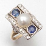 Art Déco Ring mit Perle, Saphiren und Diamant<