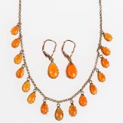 2 tlg. Schmuckset mit Feueropal-Cabochons: Collier und Paar Ohrhänger585/- Gelbgold, gestemp. Ges.-