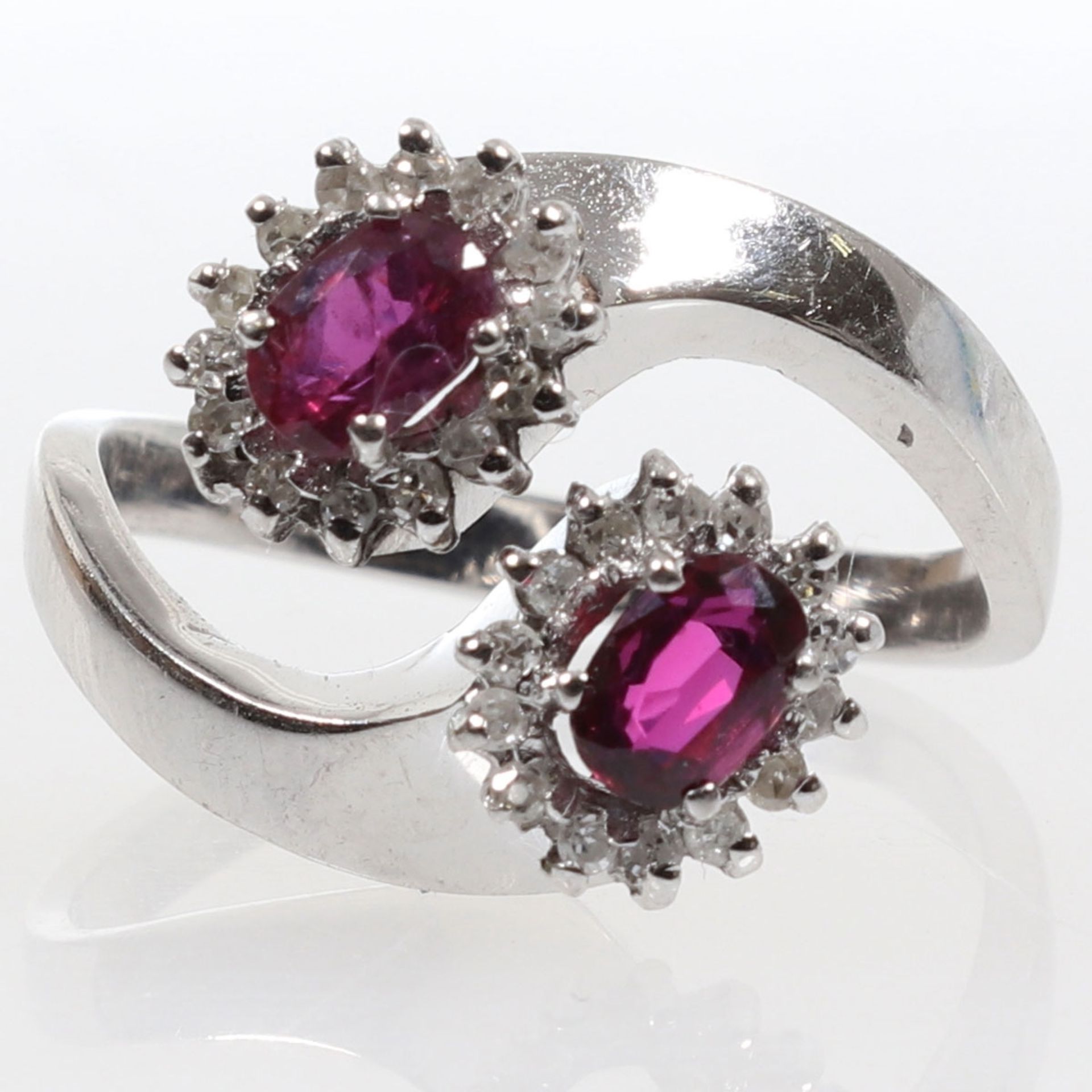 Zarter "Toi-et-Moi"-Ring mit Rubin und Diamanten