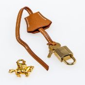 HERMÈS - Pegasus Cadena Lock Charm (Vorhängeschloss als Pferd) und Schlüssel mit Clochette