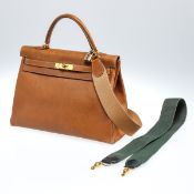 HERMÈS - Kelly Bag 35 aus Leder in Braun