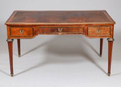 Seltenes Bureau Plat