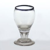Seltenes Schnapsglas mit Blaurand