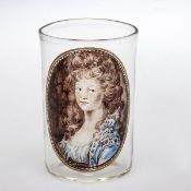 Becherglas mit Damenporträt