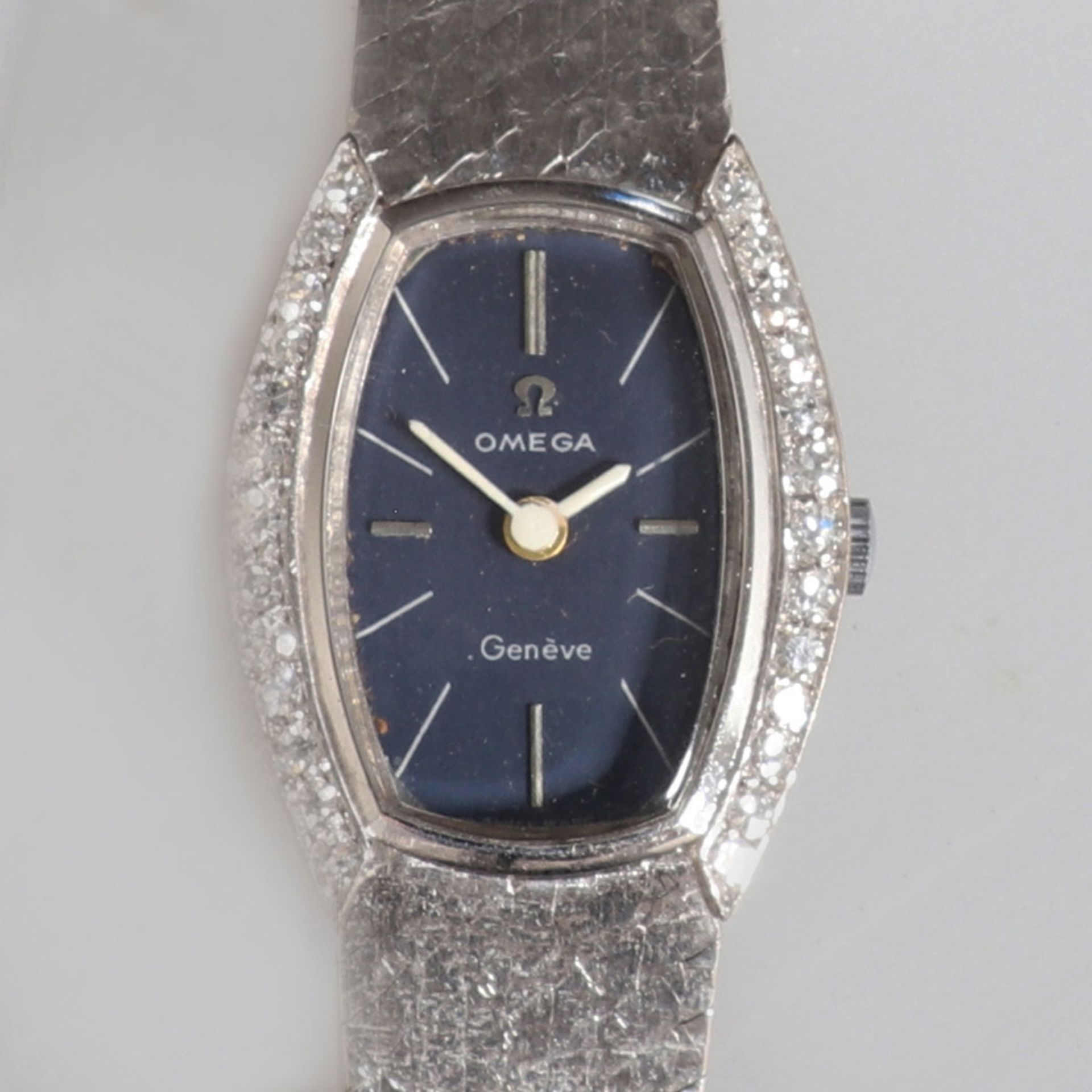 Omega Damenarmbanduhr mit Brillanten