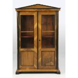 Biedermeier Vitrine