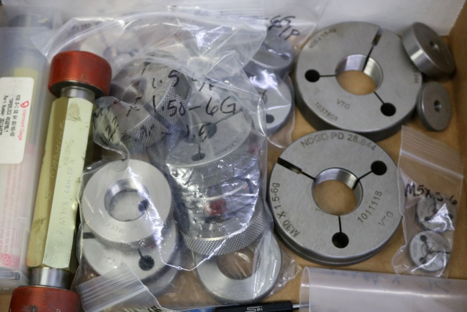 Box of Assorted Ring Gages and Plug Gages Metric - Image 3 of 5