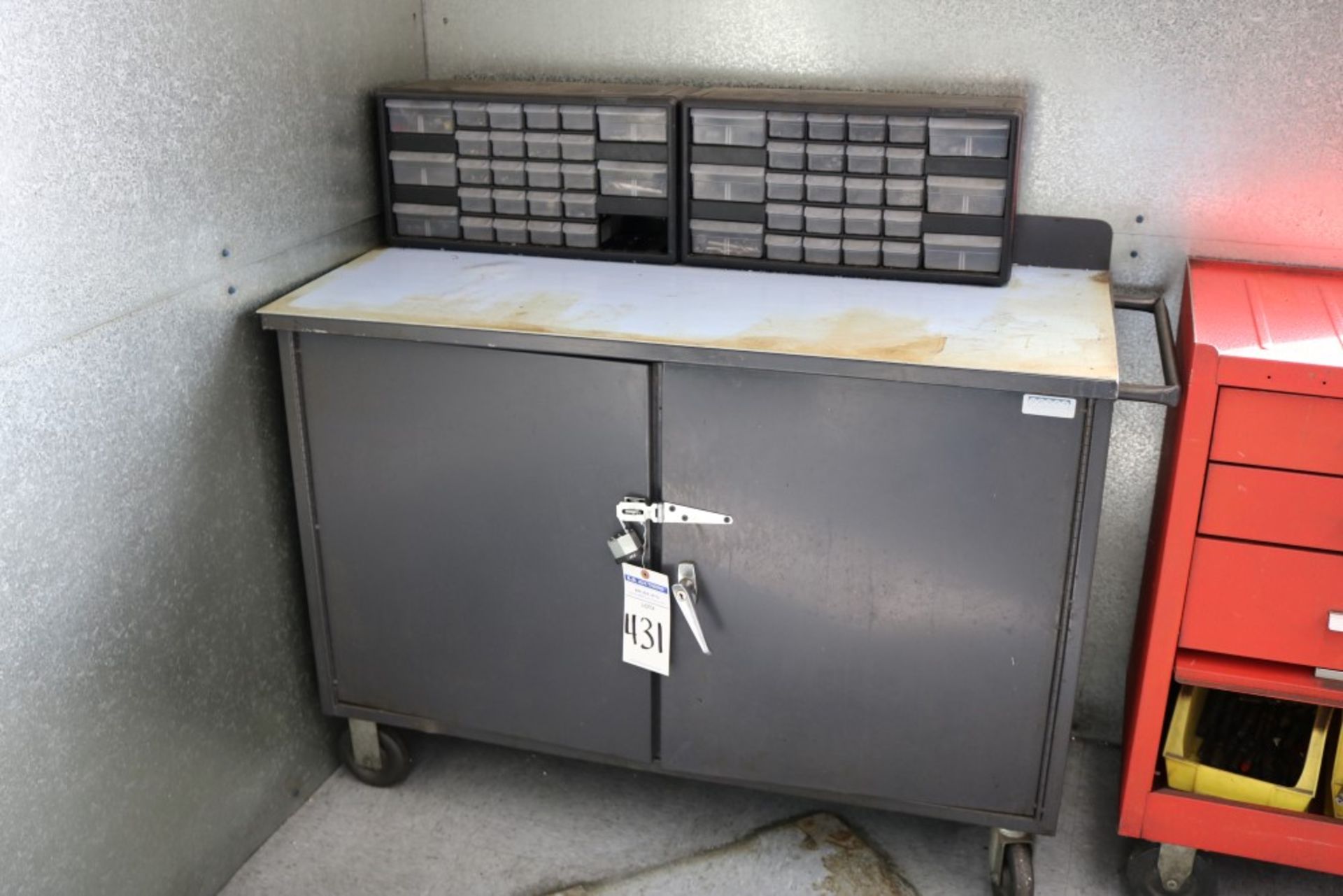 Heavy Duty Rolling Cabinet with 2 Sorting Trays, Various Tooling, Drills and Taps - Image 9 of 9