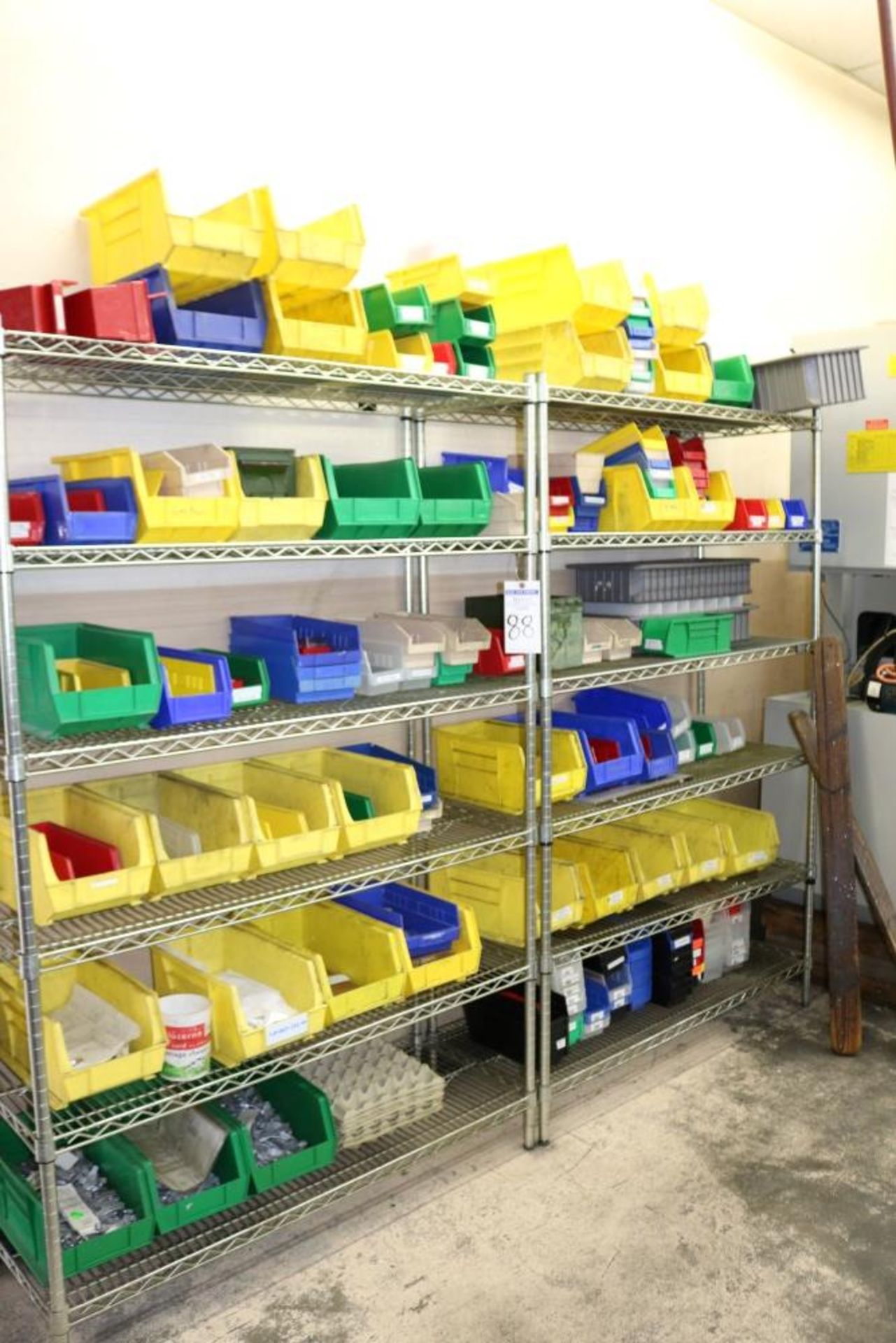 (2) 6 Tier Wire Rack Shelves with Various Size Plastic Sorting Bins, 47" x 17 1/2" x 72" (Parts on - Bild 5 aus 6