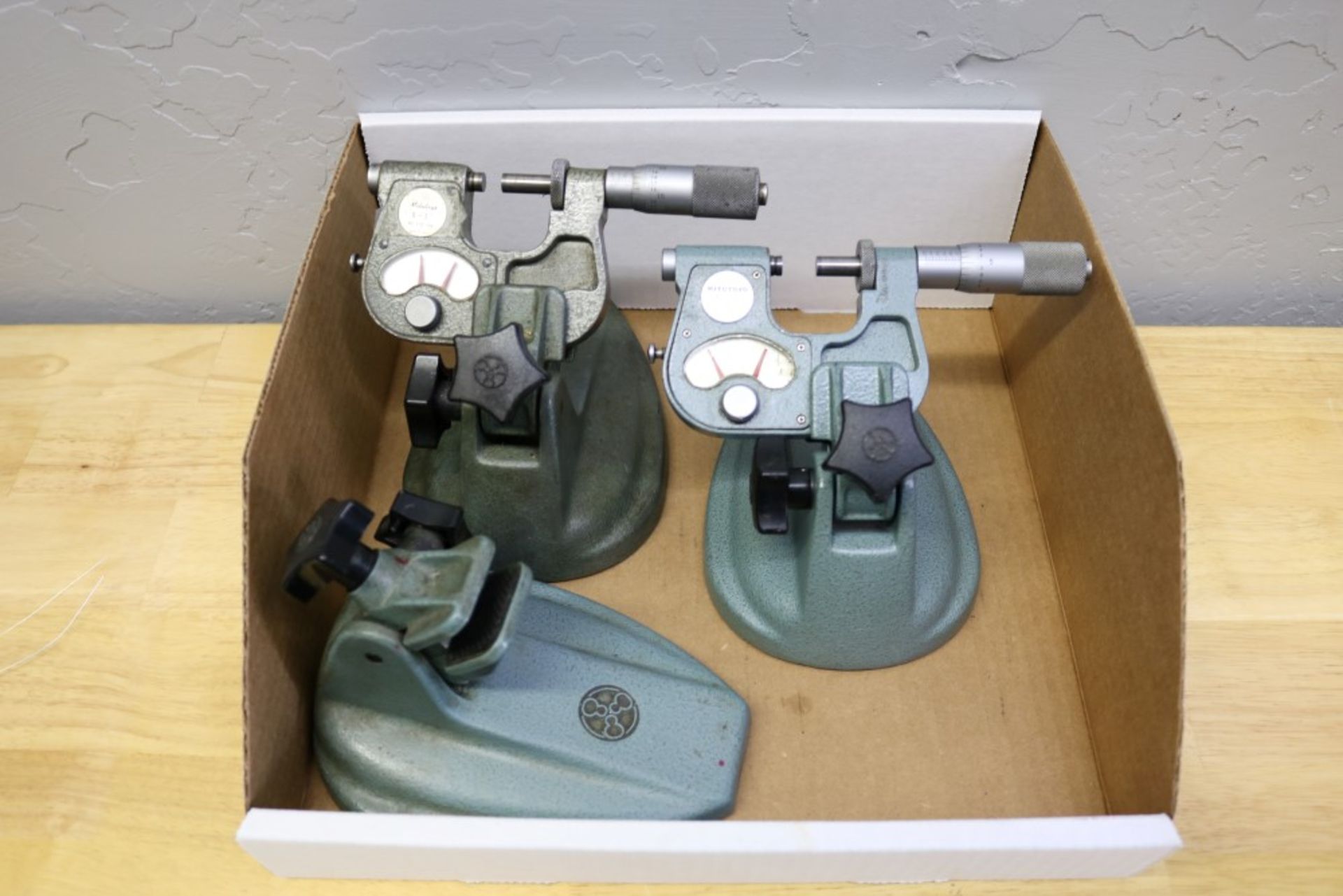 (2) Mitutoyo OD Indicating Micrometer with Stand Includes Extra Micrometer Stand - Image 4 of 5