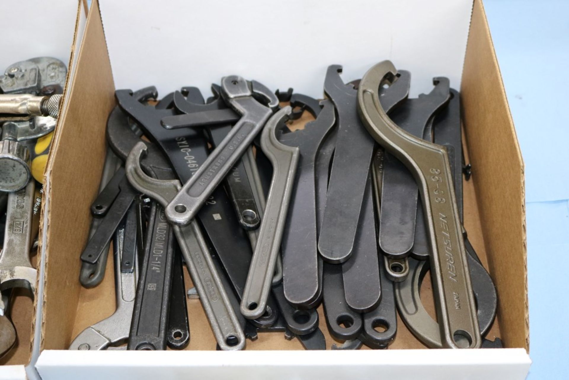 2 Boxes of Various Wrenches, Hammers, ER-32 Wrenches, CAT 40 Wrenches and Others - Image 3 of 5
