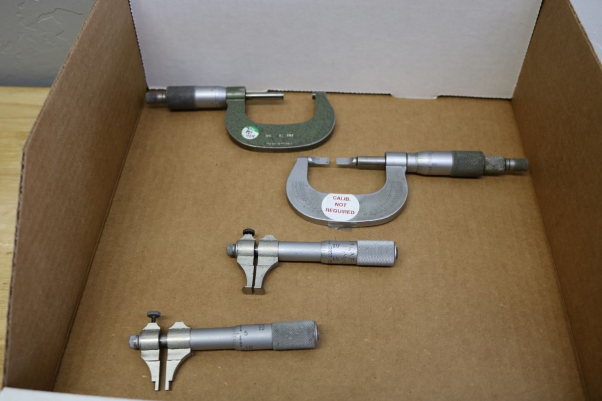 Mitutoyo OD Blade Micrometer 0-1", OD Micrometer 1-2", (2) Starrett 0-1" ID Micrometer - Image 2 of 5