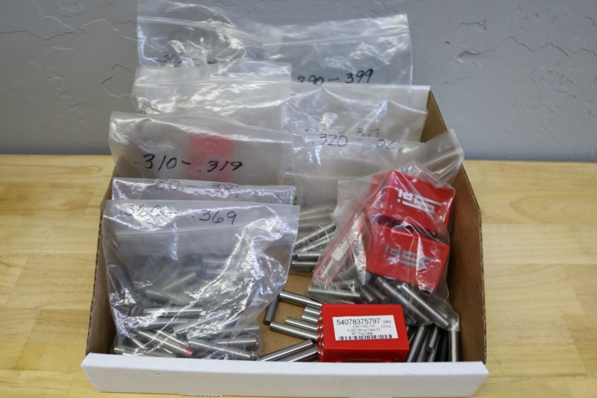 Box of Bagged Assorted Pin Gages .300" - .399"