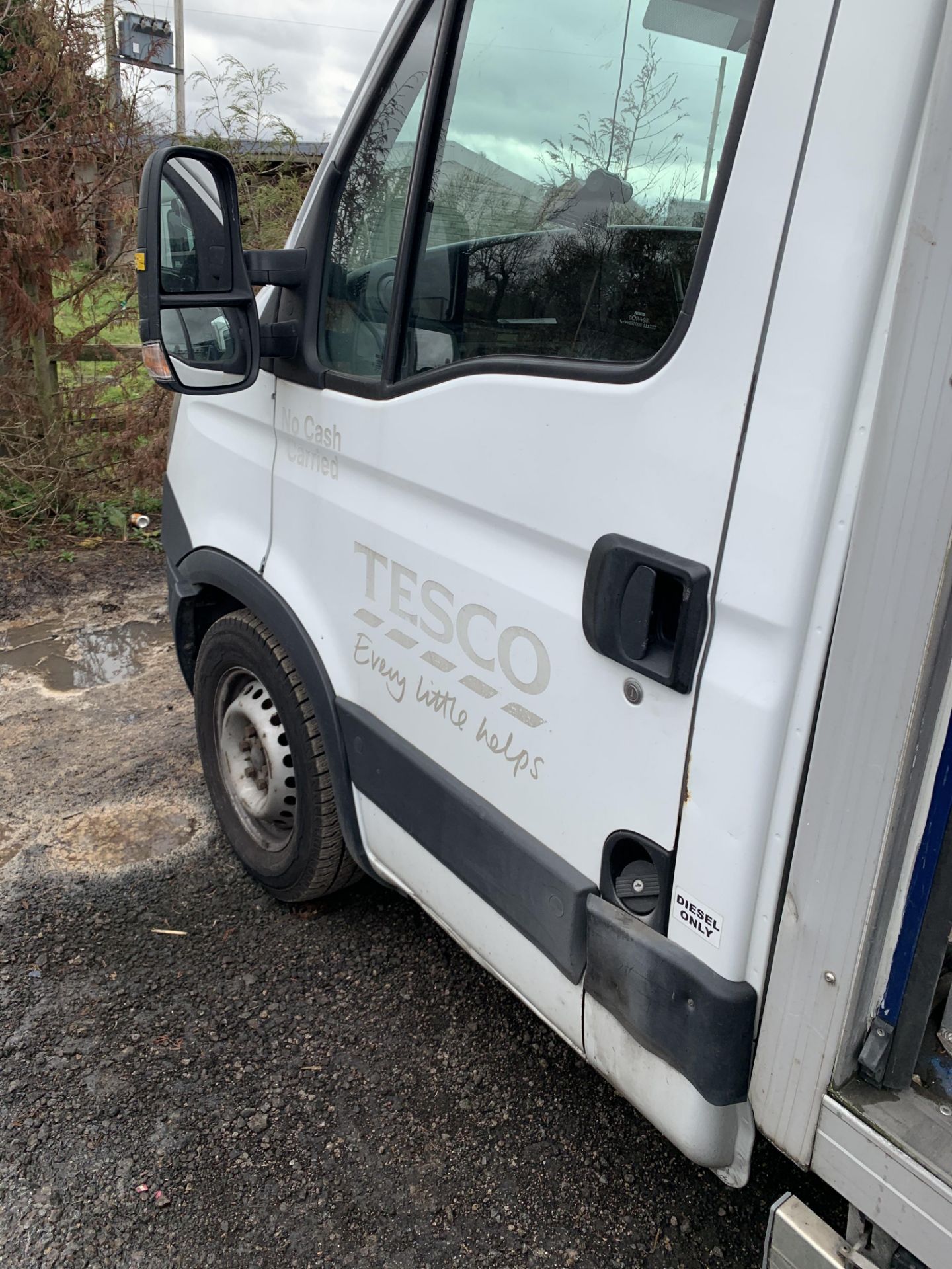 BL13 FXU Iveco Daily 35S11 LWB refrigerated delivery van - ex Tesco - Image 15 of 19