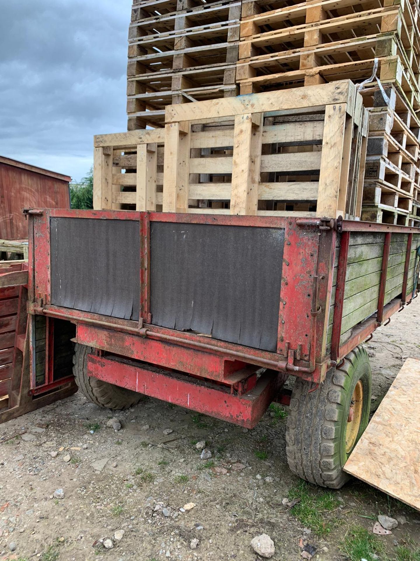 Two Wheel Hydraulic Tipping Trailer