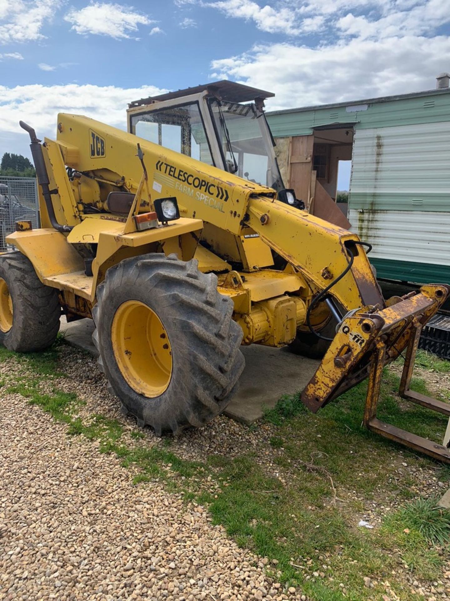 1985 JCB Farm Special Telescopic Handler (6,450 Hours) c/w Pallet Tines Reg: B964 VKM - Image 6 of 8