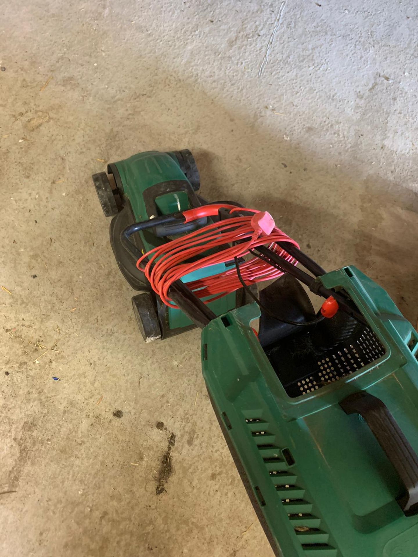 Qualcast 96DB electric mower - Image 2 of 3