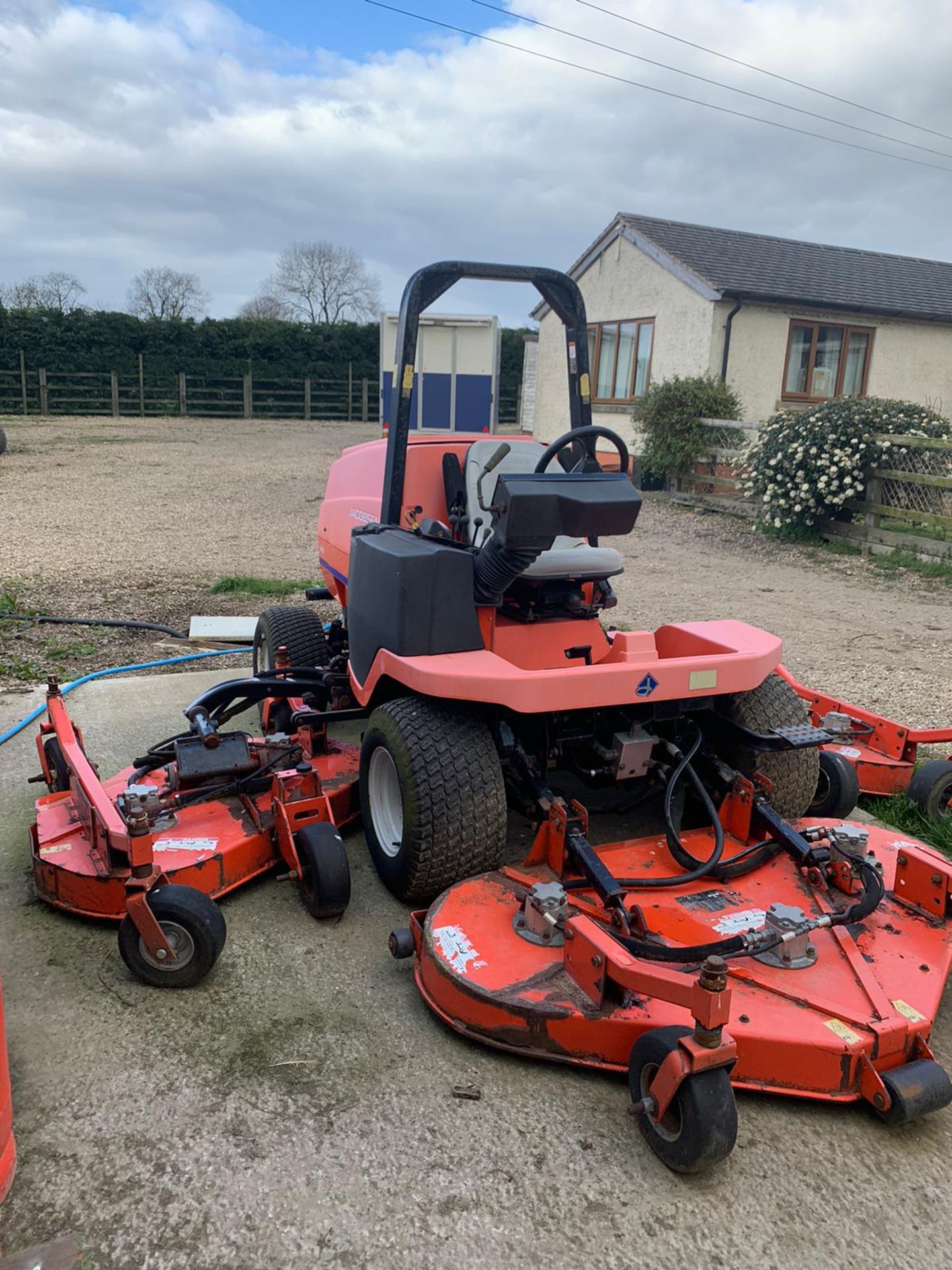 Jacobsen Textron HR-5111 4WD Bat Wing Mower (3.3m Cut) c/w Hydraulic Folding Decks