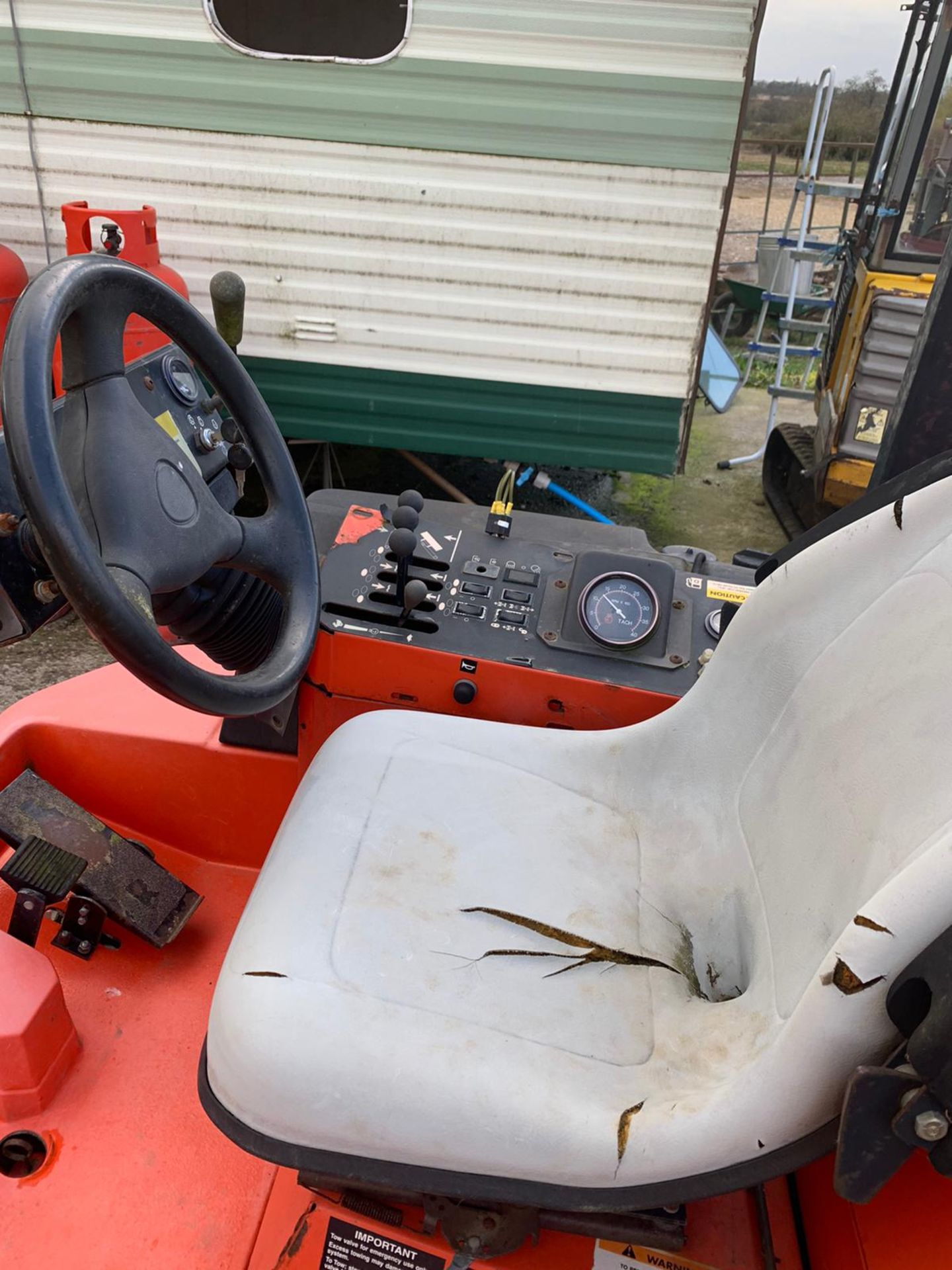 Jacobsen Textron HR-5111 4WD Bat Wing Mower (3.3m Cut) c/w Hydraulic Folding Decks - Image 3 of 7