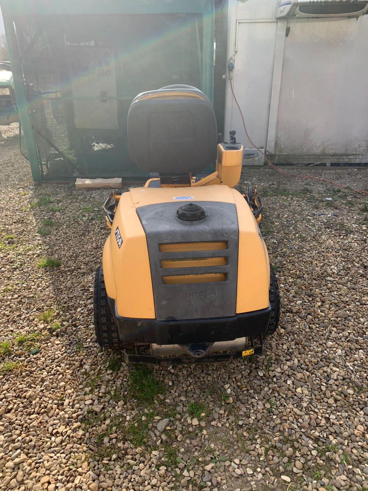 Stiga Park Comfort Ride on Lawn Mower (1,123 Hours) c/w 1.2m Front Deck - Image 4 of 4