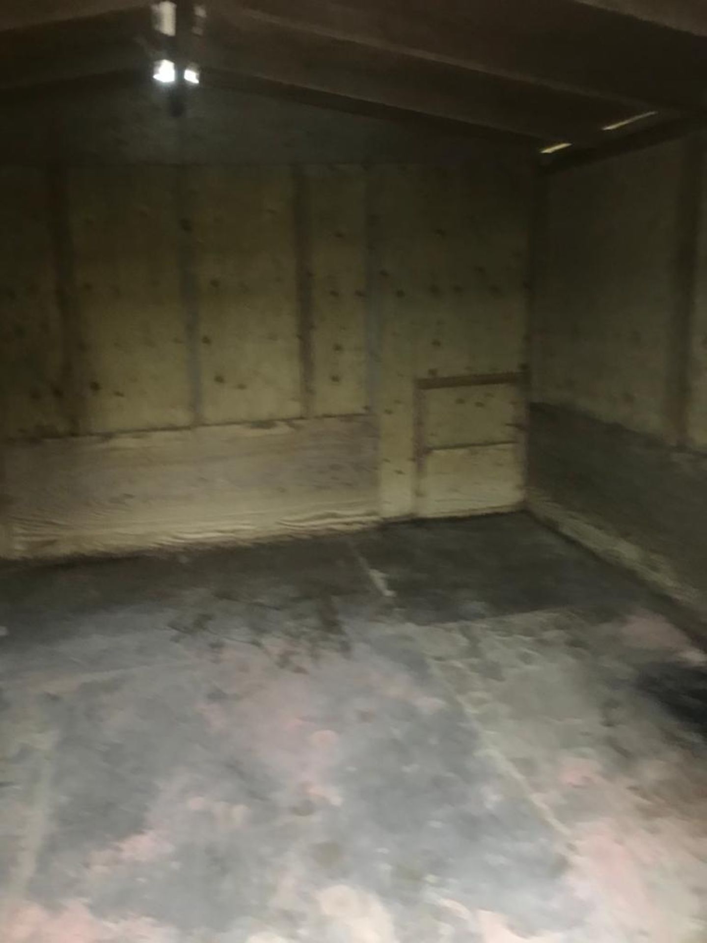 1 x 12 x 12 Brooder Hut 6ft to eave including floors BUYER TO DISMANTLE - Image 2 of 4