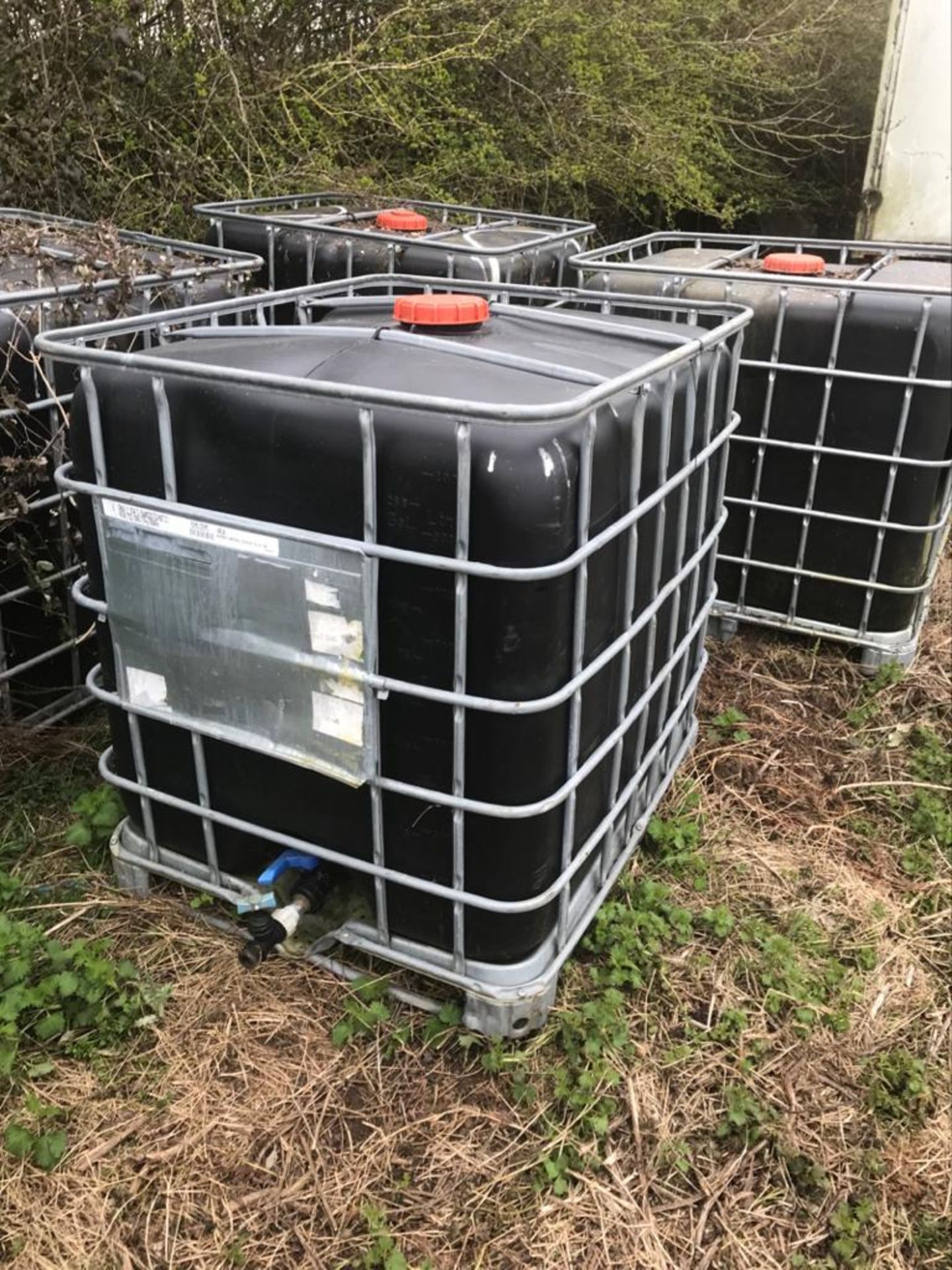 2 x 1000 LTR IBC tanks - black