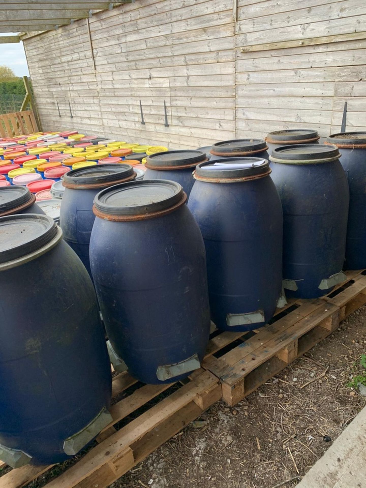 10 x 180 ltr barrels