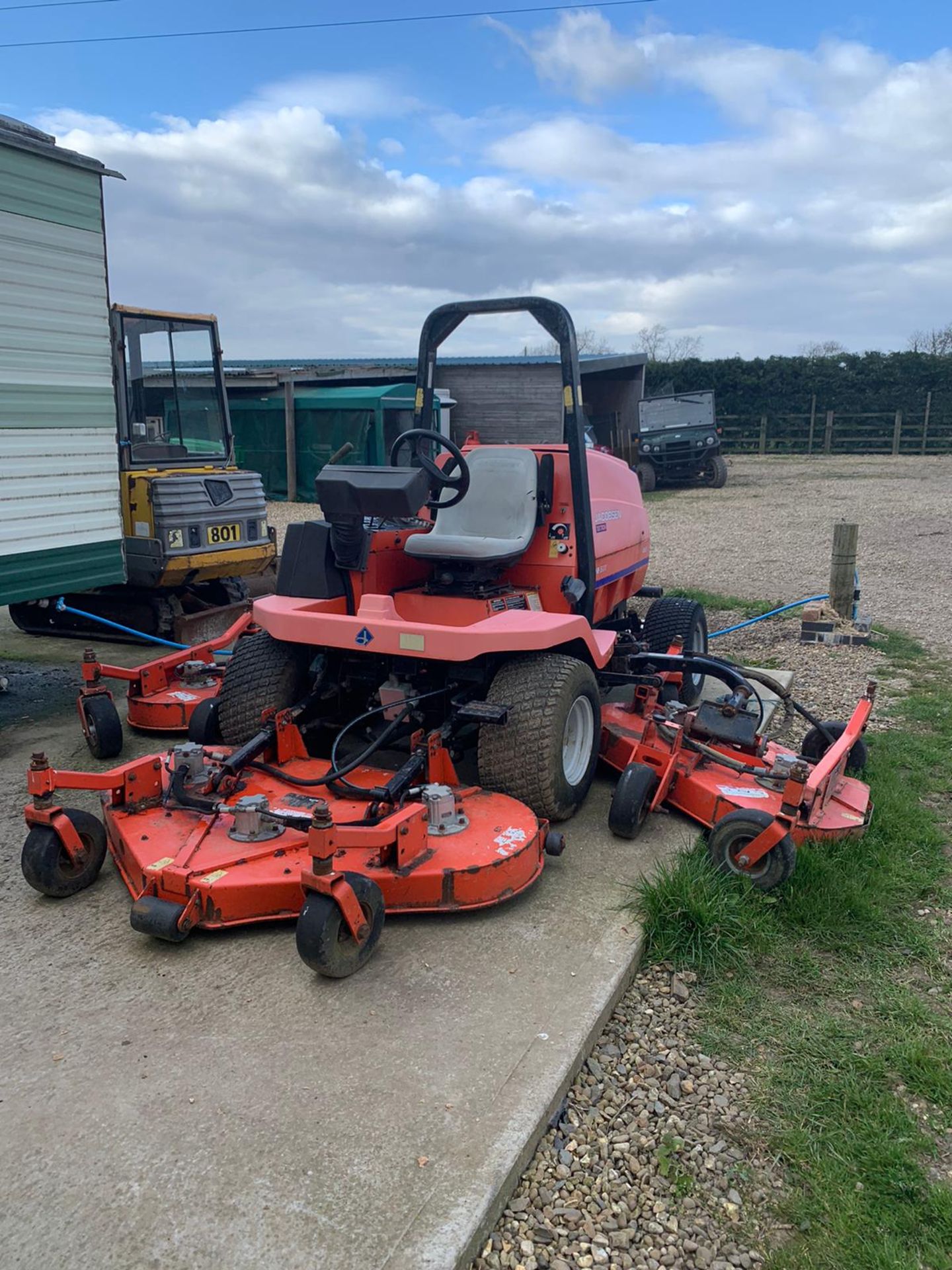 Jacobsen Textron HR-5111 4WD Bat Wing Mower (3.3m Cut) c/w Hydraulic Folding Decks - Image 4 of 7