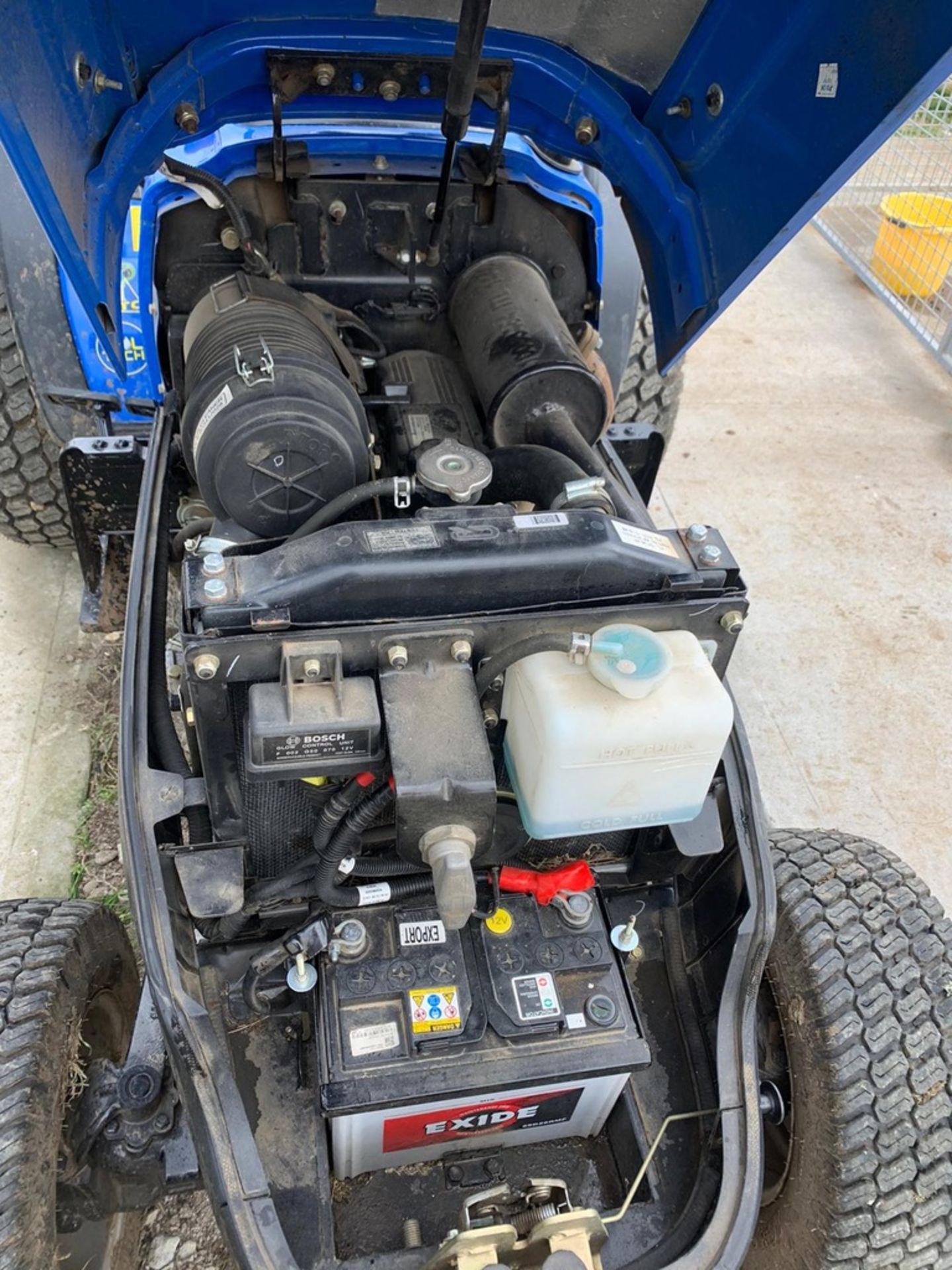 2018 Solis 26 Compact Tractor (53 Hours) on Grassland Tyres and Folding Roll Bar - Image 4 of 7