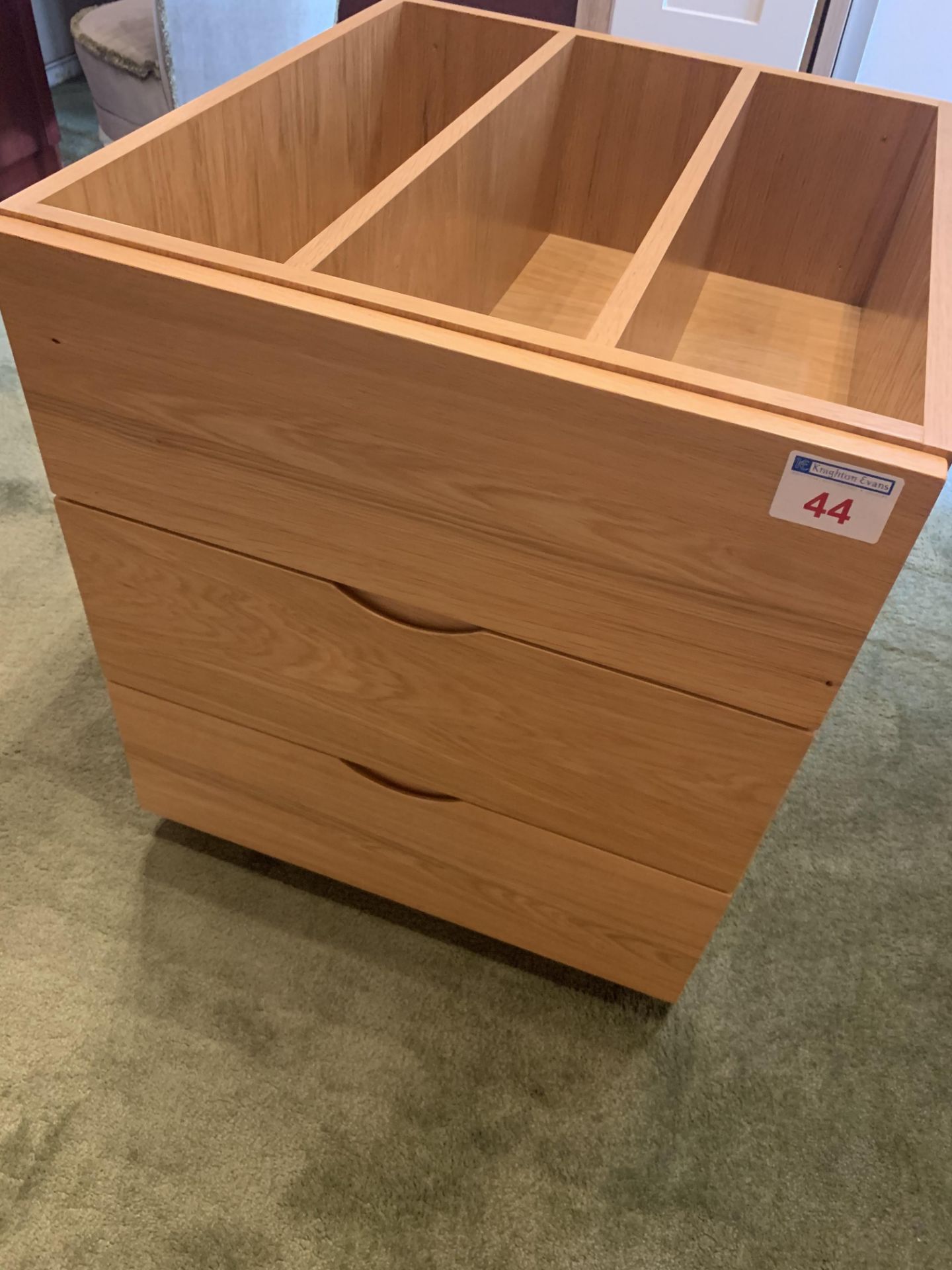 Handmade oak draw unit