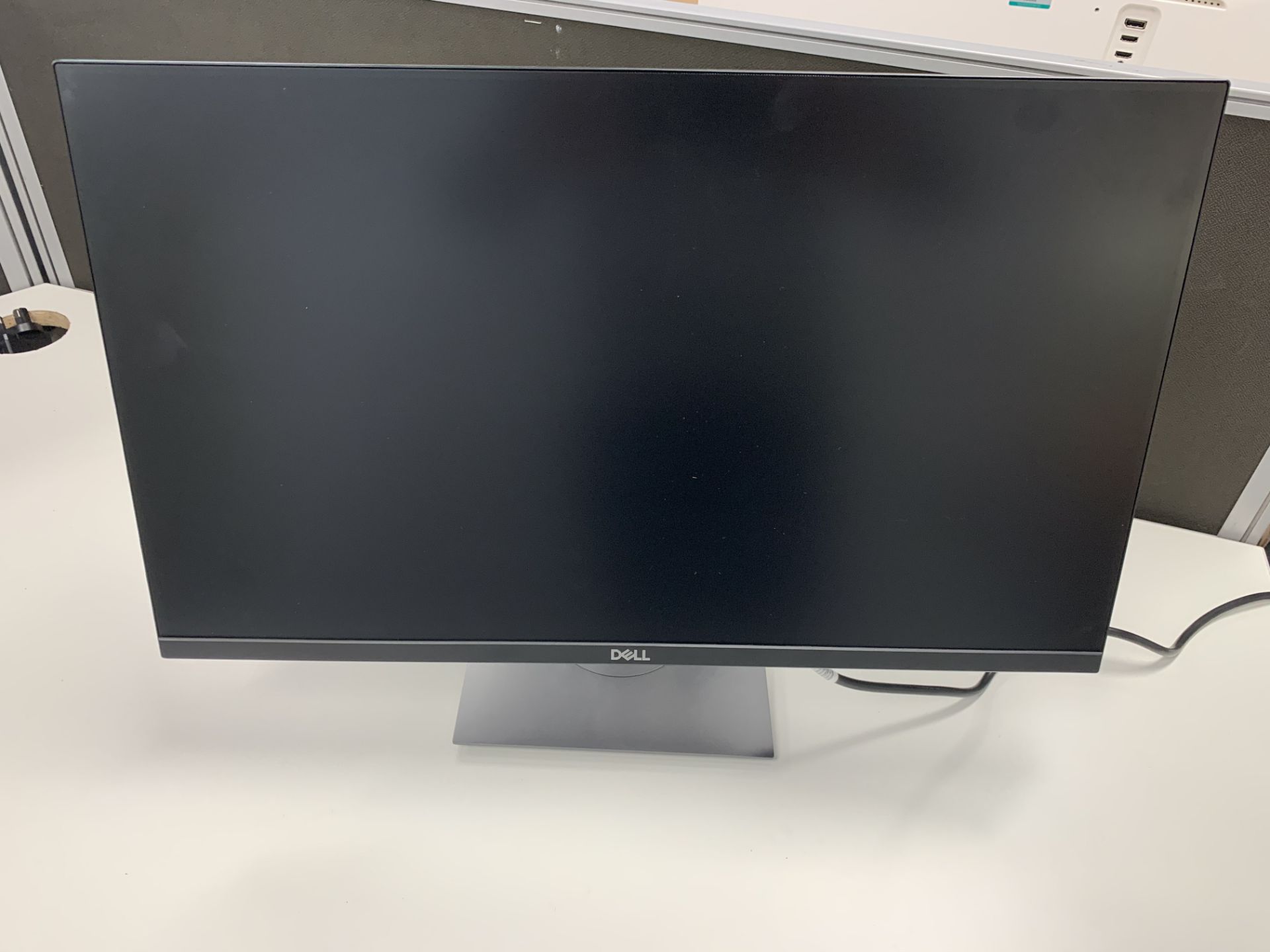 Dell Flat Panel Monitor P2419H Full HD LED IPS Monitor July 2019