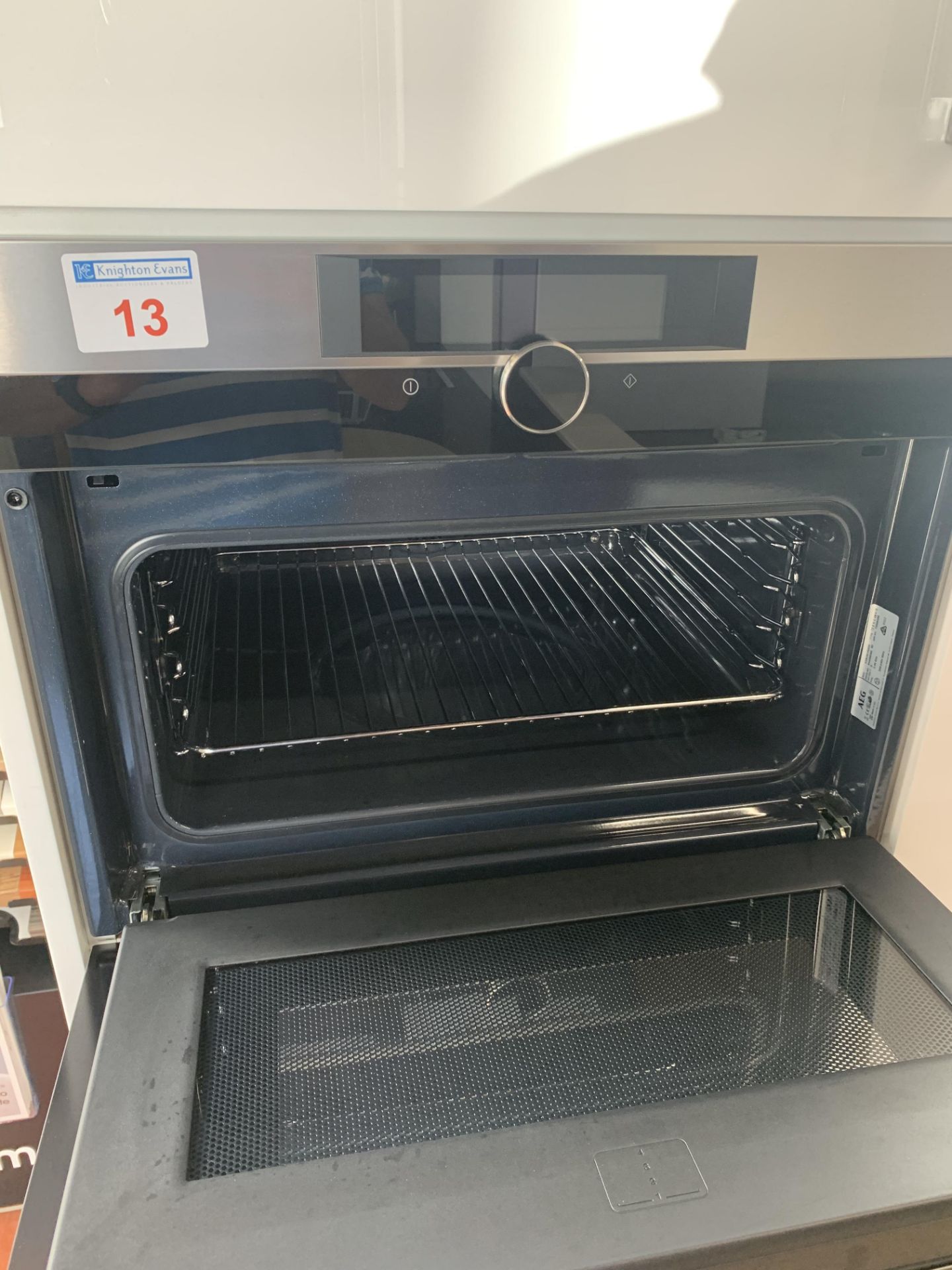 AEG integrated double oven/grill - Image 2 of 5