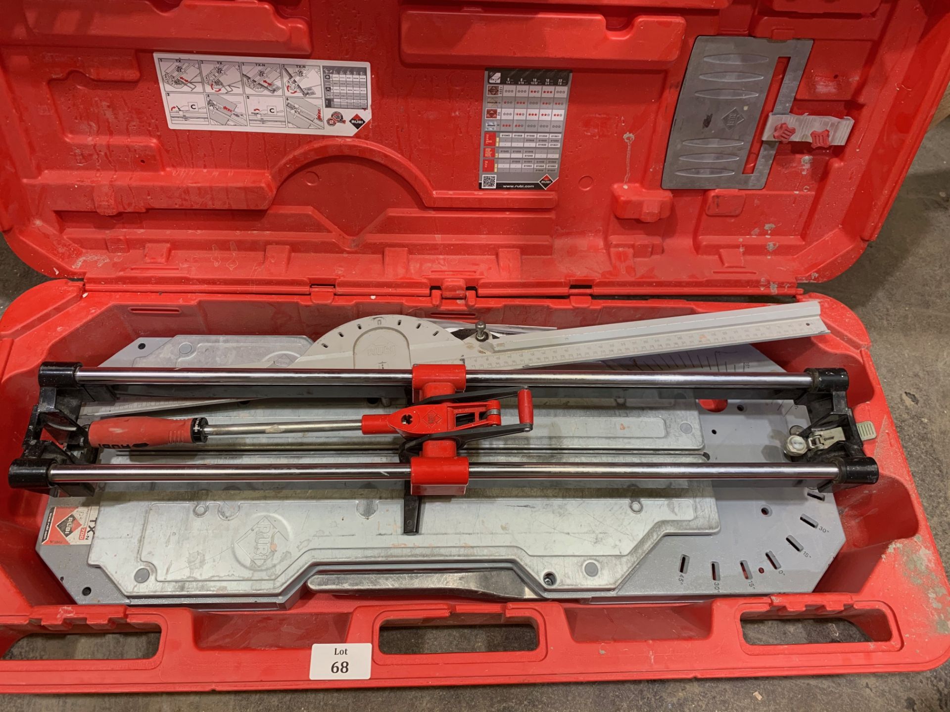 Model TX-700 Cased Tile Cutter